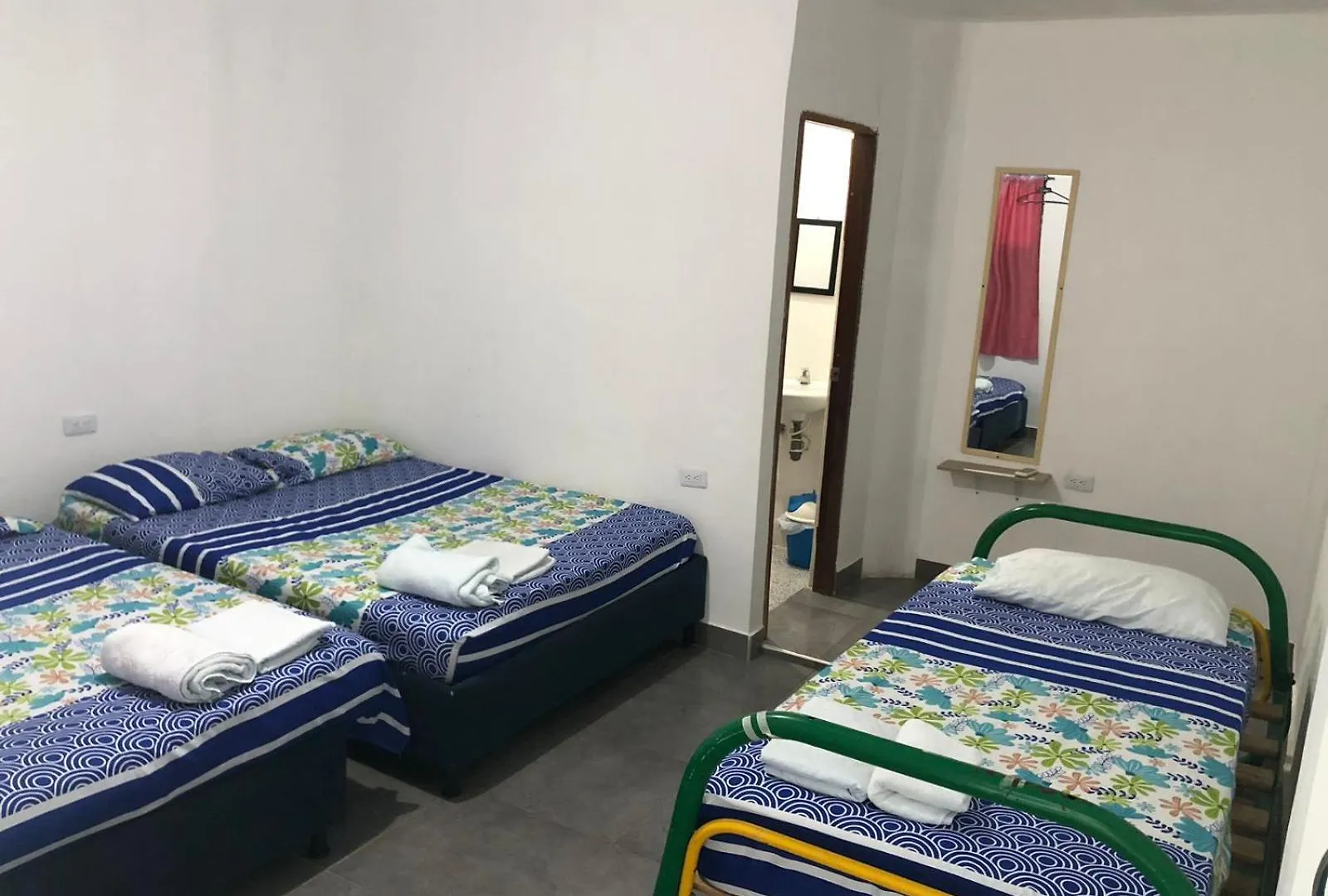 Hostal Santorini II Cartagena Colombia